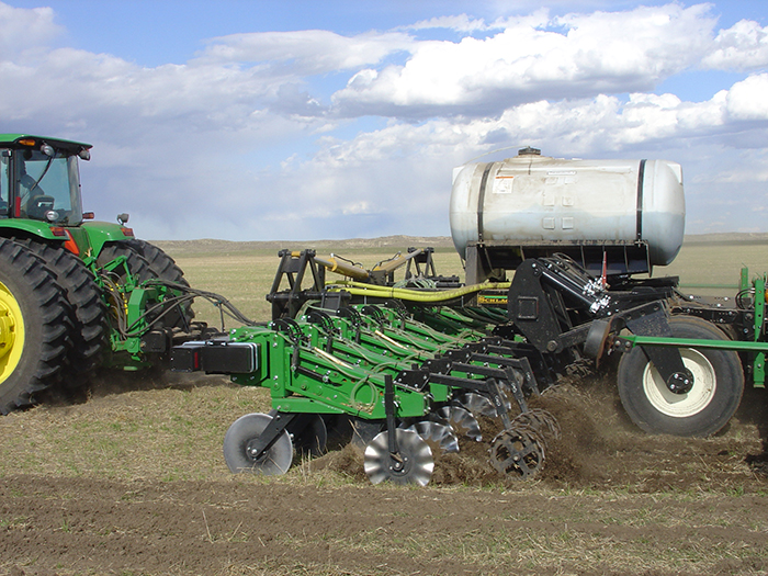 7 Tips for Ideal Fertilizer Placement in a Strip-Till System | Strip ...